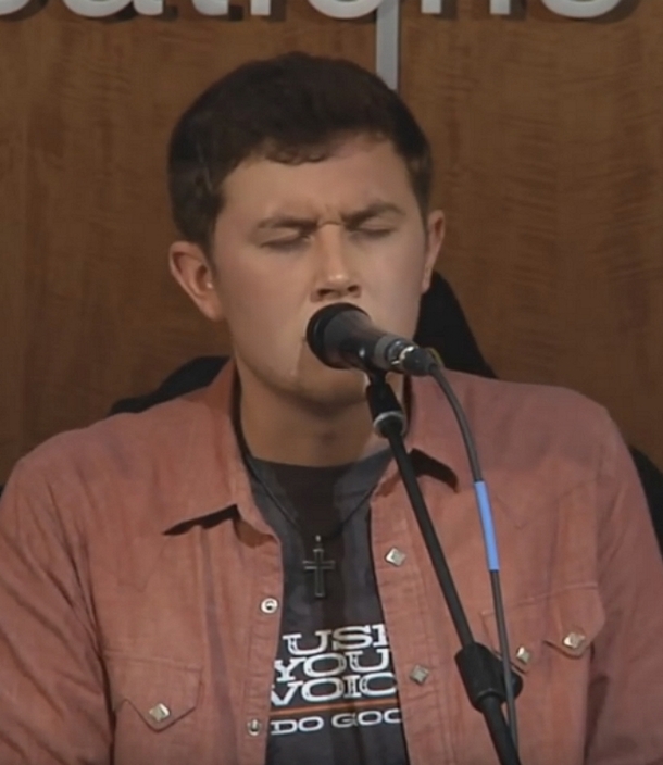 Dedicated To Those Who Lost Loved Ones, Scotty McCreery Sings “Christmas In Heaven,” To Deliver Hope And Joy To Your Holidays - picture 4