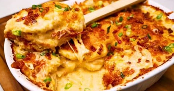 Deliciously Loaded Scalloped Potatoes Casserole: An Easy Recipe - picture 2
