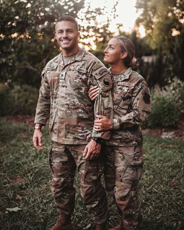 Deputy rescues his wife by pushing her out the way of crash – after 23 days in coma he just woke up - picture 4