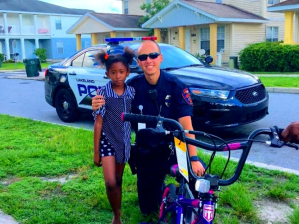 Distressed Boy Calls 911, Community Is Shocked By What Cop Does When He Arrives - picture 2
