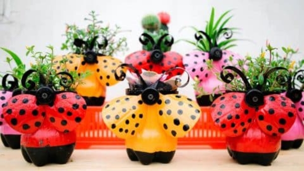 DIY Garden Magic: Create Adorable Ladybug Flower Pots Using Recycled Plastic Bottles! - picture 2