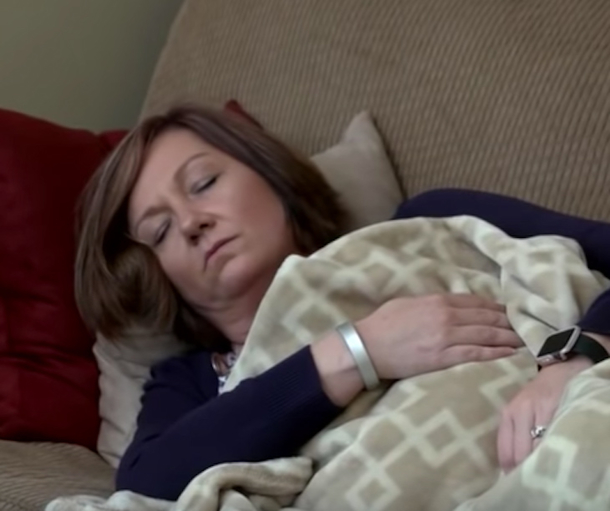 Doctors Couldn't Figure Out What Her "Mysterious Illness" Was For Two Years. Then Two Men In A Truck Show Up And Know Immediately - picture 3
