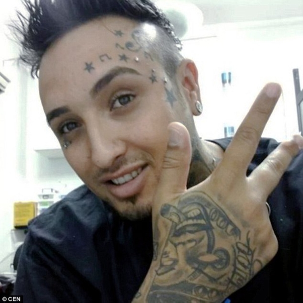 Dog Unrecognizable After Man Tattoos Eyes, Nose And Cheeks; Before And After Photos Are Startling - picture 5