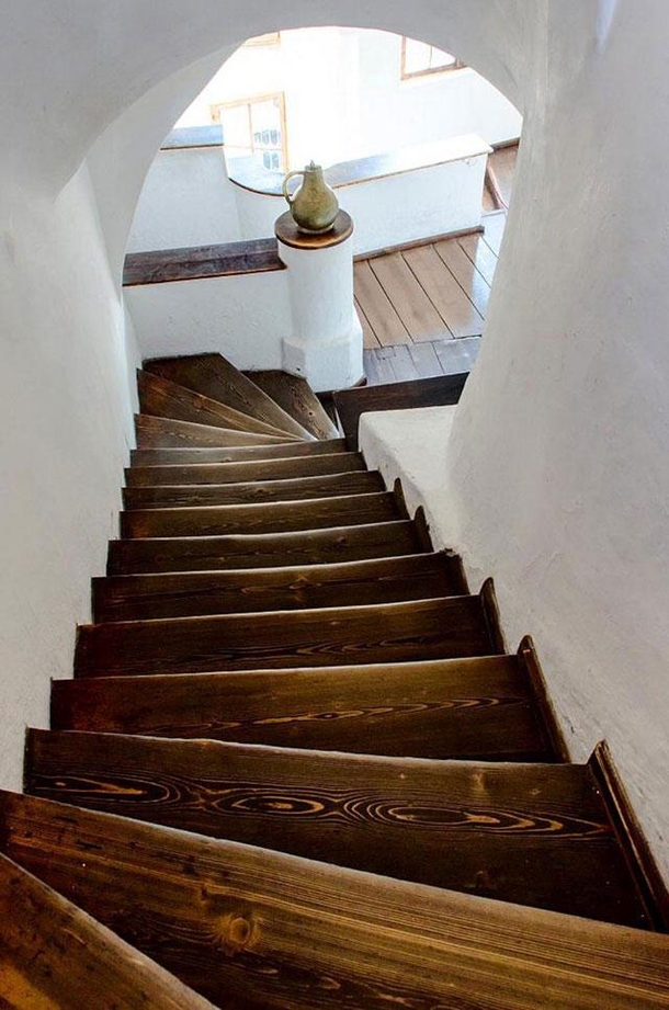 Dracula's Castle Is Up For Sale And It Is Pretty Amazing - picture 9