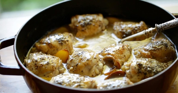Easy and Delicious One-Pot Chicken and Potatoes Recipe for Busy Days - picture 2