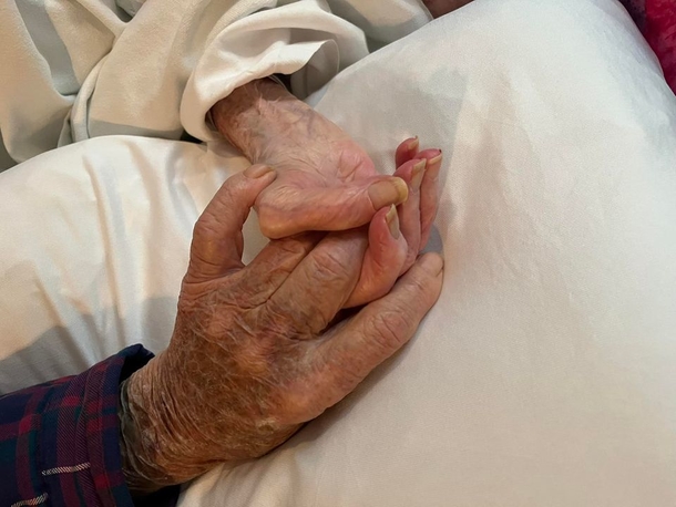 Elderly couple who celebrated 100th birthdays and 79th anniversary this year, die hours apart from each other - picture 4