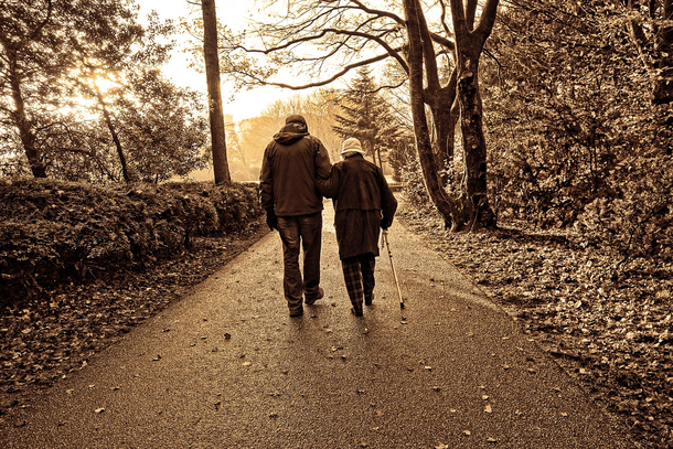 Elderly married couple of 60 yrs pass away within 2 hours of each other due to COVID-19 - picture 3