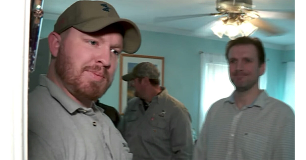 Electrician repairs struggling couple's heat for free - days later they lure him back with false inspection - picture 3
