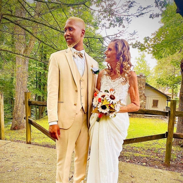 Everyone believed the woman was his grandmother, but the two are actually married despite a 37-year age difference - picture 5