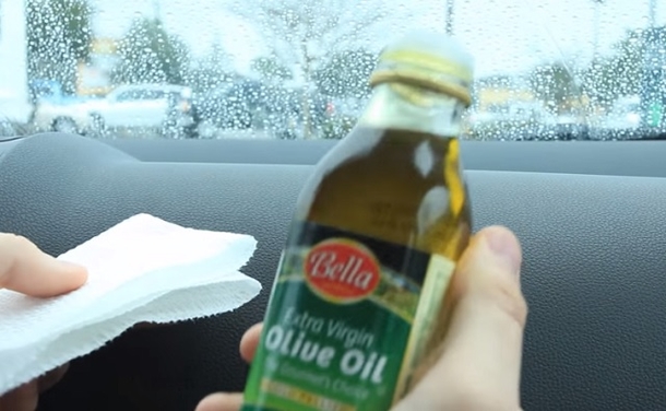 Expert car washer shares 13 cleaning hacks to keep the inside and outside of your car spotless - picture 11