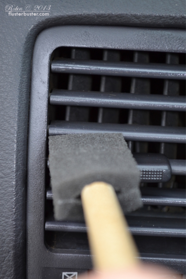 Expert car washer shares 13 cleaning hacks to keep the inside and outside of your car spotless - picture 7