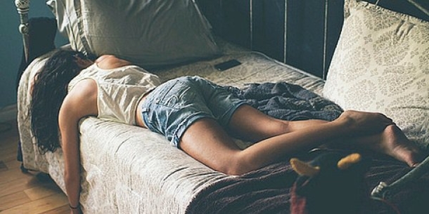Expert Says: Intelligent people go to bed late, leave a mess everywhere, and use bad language - picture 2