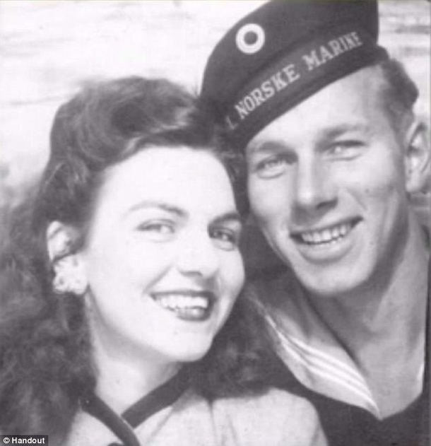 Family Renovates Home, Stunned By 72-Year-Old Discovery Hidden In Stairway - picture 3