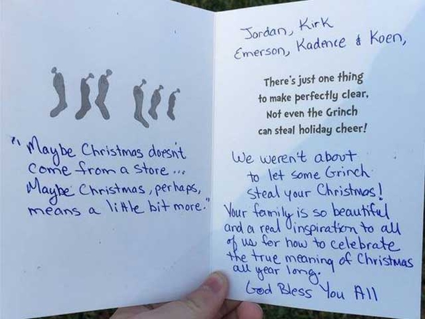 Family’s Christmas Decorations Stolen From Lawn, Then THIS Happens - picture 4