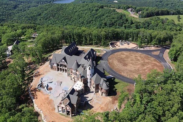 Famous Athlete Donates $10M Home to Christian Camp for Children with Disabilities - picture 3