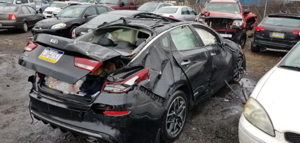 Father And Son Jumps Into Action When A Nurse’s Car Crashes - “They Were My Angels.” - picture 5