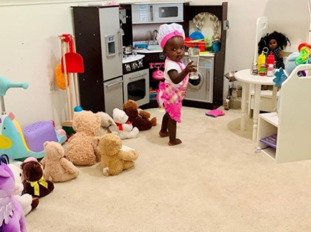 Father Leaves Funny & Honest Review After Visiting Toddler’s Toy Kitchen. - picture 3