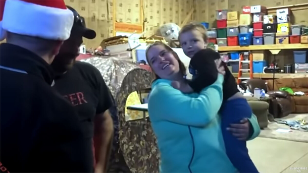 Father struggles to make ends meet, so Secret Santa surprises them with life-changing gift - picture 2