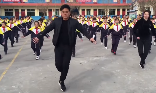 Fed Up Principal Was Tired Of Kids On The Computer All Day; Make Them Line Up Outside For A Dance Routine That Breaks The Internet - picture 2