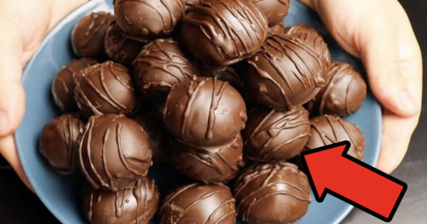 Festive 3-Ingredient Christmas Chocolate Truffles Recipe - picture 2