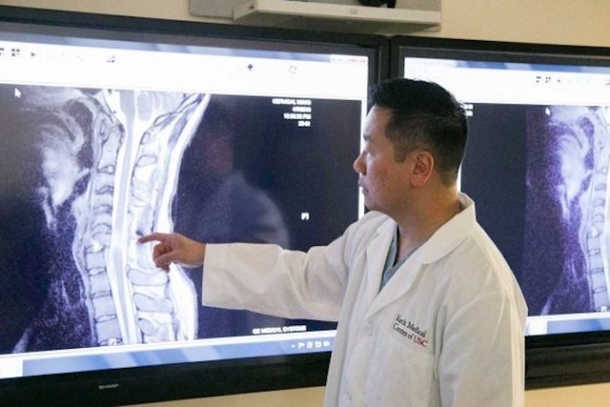 First Paralyzed Human Treated With Stem Cells Has Now Regained His Upper Body Movement - picture 2