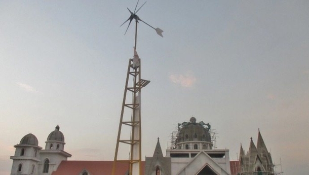 For The Cost Of An iPhone, You Can Now Buy A Wind Turbine That Can Power An Entire House For Lifetime - picture 2