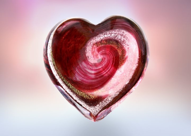 Forget Coffins! This Company Will Swirl You Into Beautiful Glass Creations When You Die! - picture 14