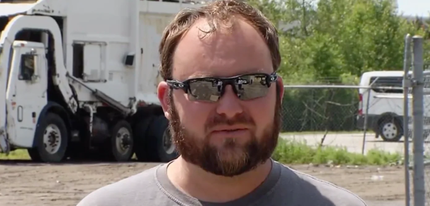 Garbage man saves 90-year-old woman who was low on food - picture 2