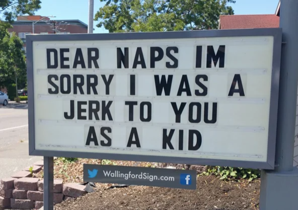 Gas station puts up funny messages on sign that keep locals laughing, you have to see these! - picture 7