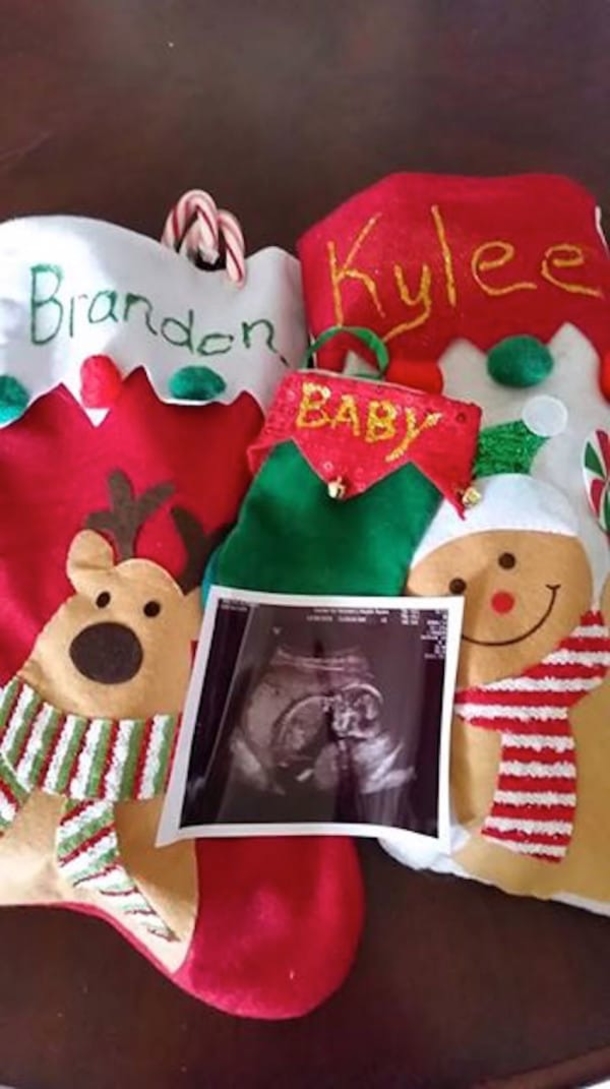 GIRLFRIEND DIES IN TRAGIC CRASH. THEN BOYFRIEND REVEALS THEIR ‘BABY’ TO FAMILY AND FRIENDS - picture 4