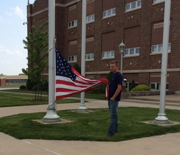 Grandma Gets Troubling Call From Grandson, Rushes Down To School, Quickly Sees What He's Up To - picture 3
