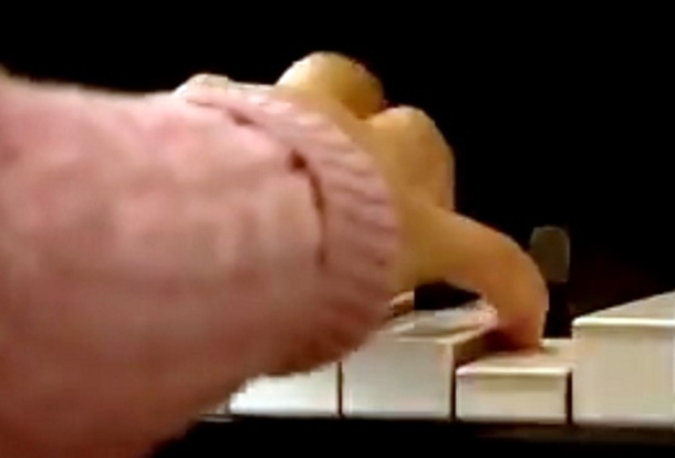 Grandma Hears Beautiful Piano Music, Walks In To Her 2-Year-Old Granddaughter - picture 2