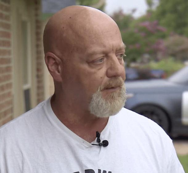 Grandma stuck in flood waters calls husband one last time – and then the line goes dead - picture 2