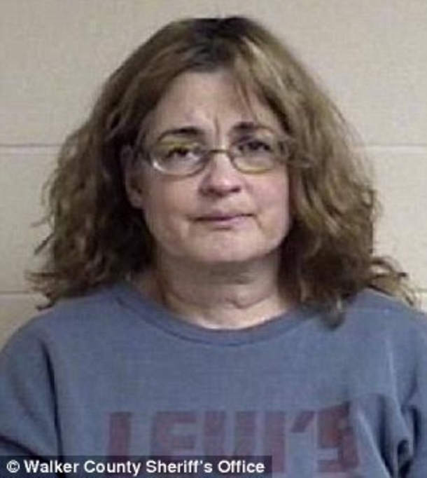 Grandma Turned The Heat Up Inside Car For 1-Year-Old Boy, Her Choice Becomes A Deadly Nightmare - picture 2