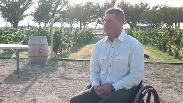 Groom in wheelchair does something behind bride’s back on their wedding day, reveals surprise of a lifetime - picture 2