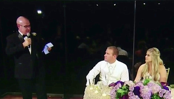 Groom Sprints From Wedding Table As Panicked Mom Yells About A Guest In Trouble - picture 3