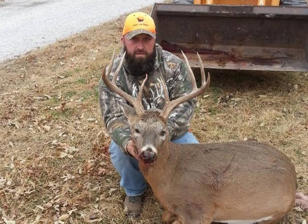 Guy Thinks He Just Shot A Buck, Then Gets A Closer Look And Realizes What It Really Was (Photo) - picture 2