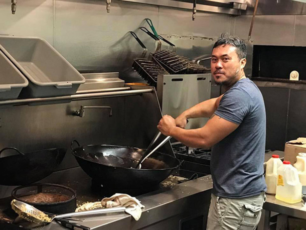Guys cooked over 1,000 meals for hurricane victims for free – no one in the media paid this attention - picture 6