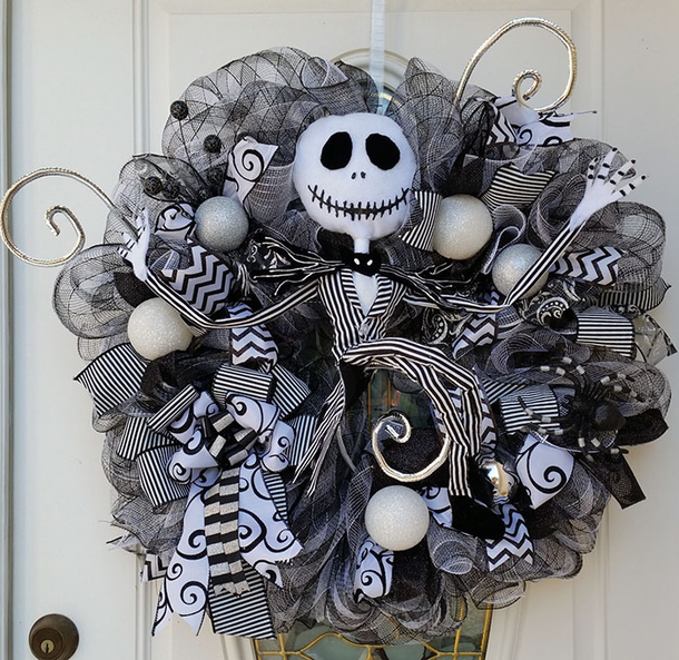 Halloween Wreaths Are A Thing Now, And They’re Creepily Fantastic! - picture 12