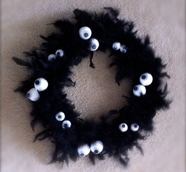 Halloween Wreaths Are A Thing Now, And They’re Creepily Fantastic! - picture 13