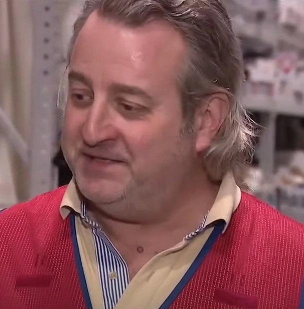 Hardware Store Employee Goes Above and Beyond to Help a Family with a Young Boy's Life-Changing Journey to Learn How to Walk - picture 2