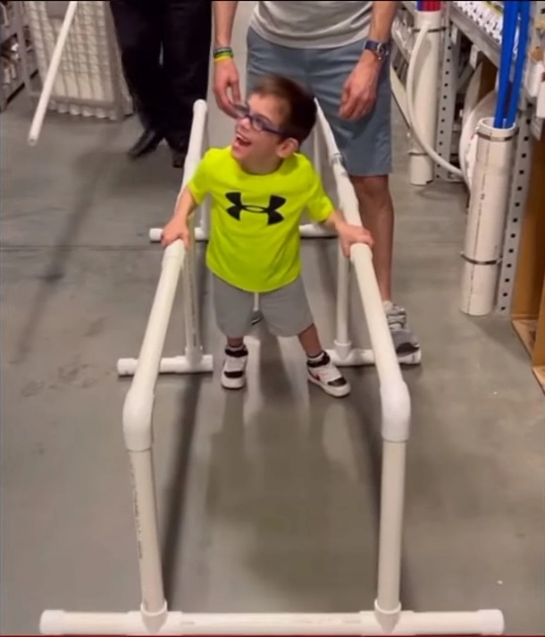 Hardware Store Employee Goes Above and Beyond to Help a Family with a Young Boy's Life-Changing Journey to Learn How to Walk - picture 5