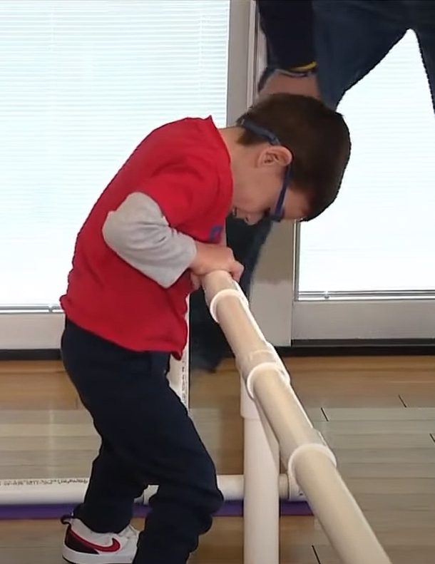 Hardware Store Employee Goes Above and Beyond to Help a Family with a Young Boy's Life-Changing Journey to Learn How to Walk - picture 6