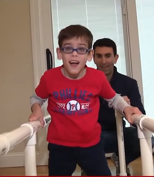 Hardware Store Employee Goes Above and Beyond to Help a Family with a Young Boy's Life-Changing Journey to Learn How to Walk - picture 8