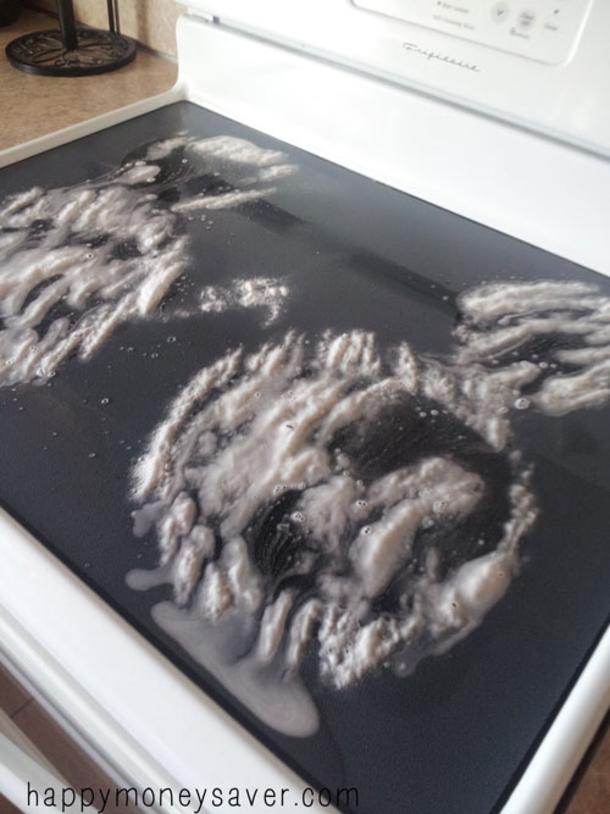 Having Trouble Cleaning Your Stove Top? We Have 6 Cleaning Hacks To Make It Sparking Clean! - picture 4