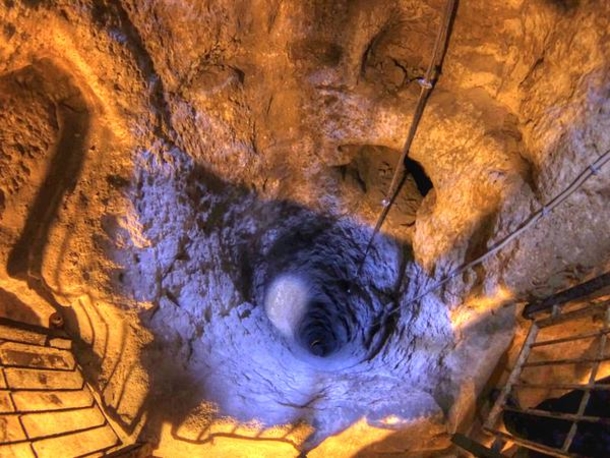 He Dug A Hole White Renovating His House And Discovered His House Was Built On Top Of Something Hair Raising - picture 5
