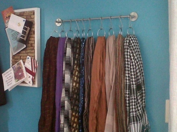 He Hangs Towel Bars All Around The House. When I Saw How They Were Used? This Is Genius! - picture 4