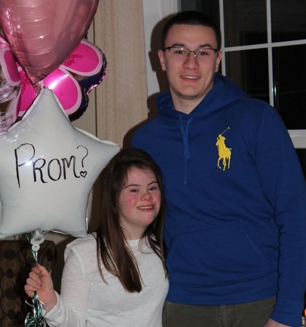 He Made A Promise In The 4th Grade No One Thought He Could Keep. Then, He Sees Her - picture 2