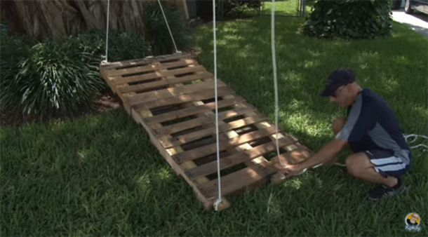 He Puts Two Pallets Together To Create THIS For The Backyard.  This Is Perfect For Summer! - picture 6