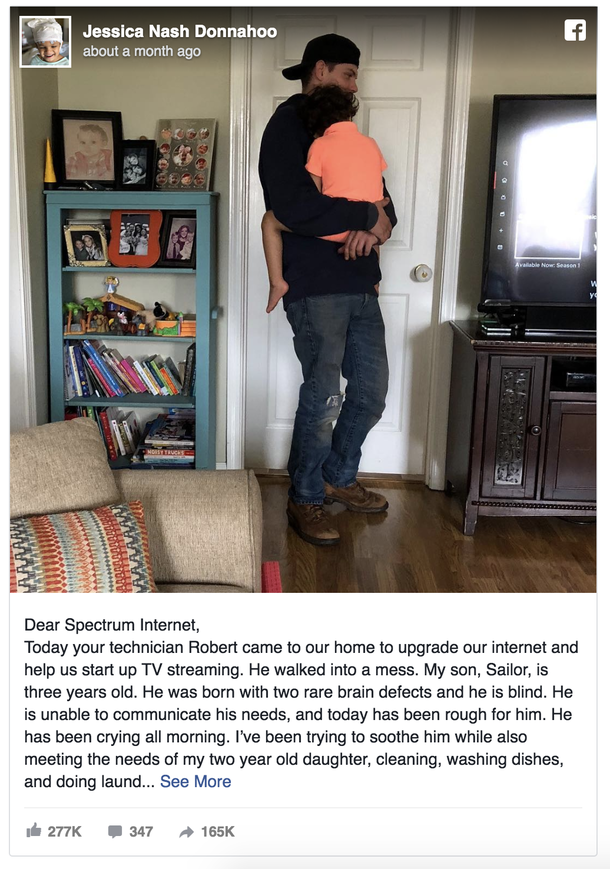 Heartfelt Photo Reveals What Cable Guy Did Once He ‘Walked Into a Mess’ - picture 2